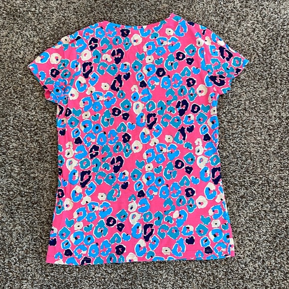 Lilly Pulitzer V-neck, Medium - Picture 3 of 3